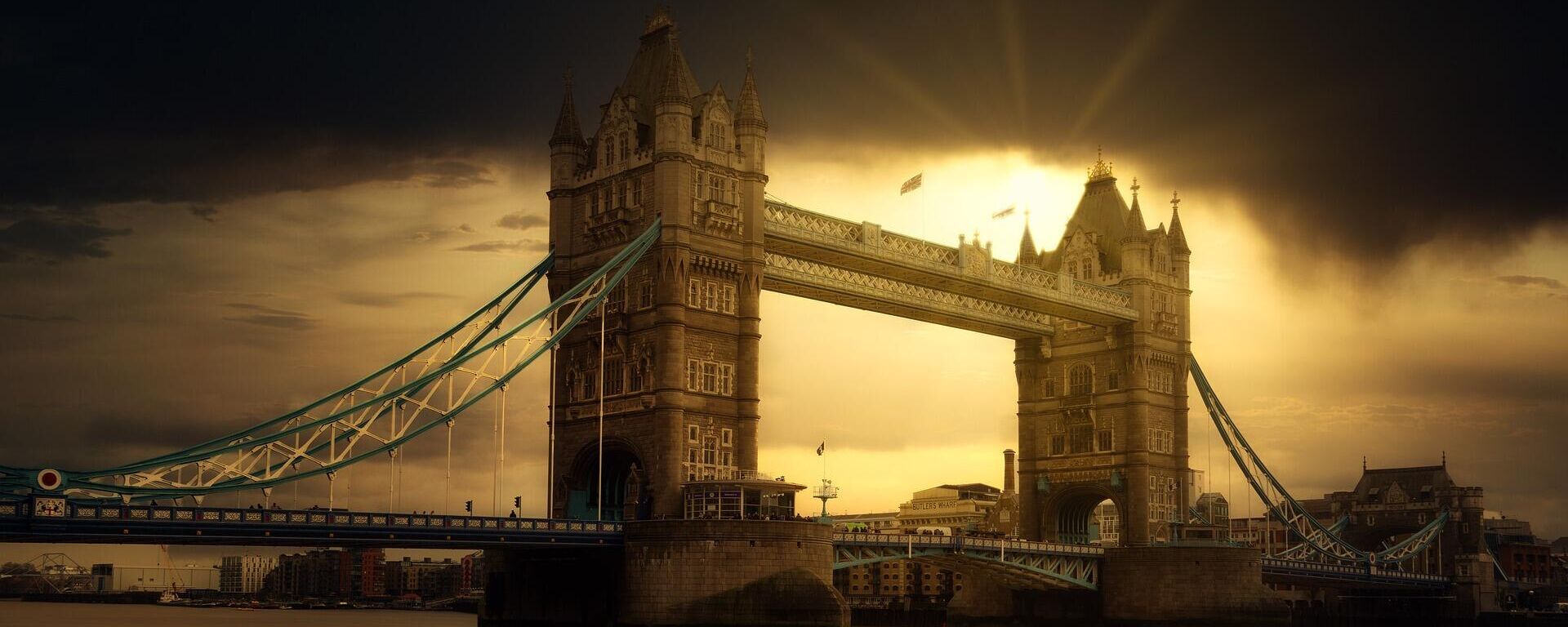 El Puente de la Torre en Londres - Sputnik Mundo, 1920, 20.10.2022