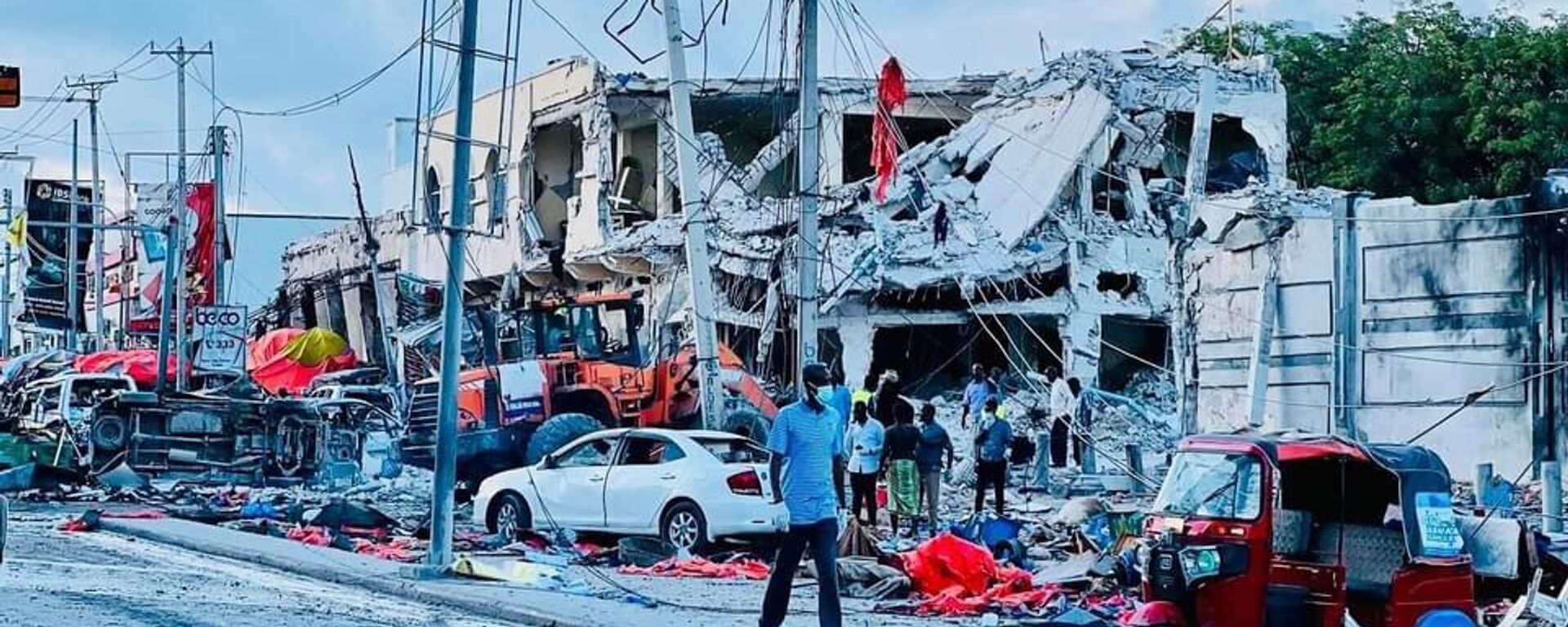 Escombros en la capital de Somalia tras el atentado terrorista cometido por Al-Shabaab - Sputnik Mundo, 1920, 30.10.2022