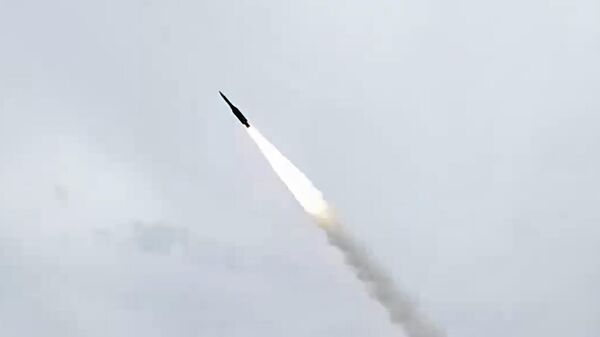 Lanzamiento de un misil (Imagen referencial) - Sputnik Mundo