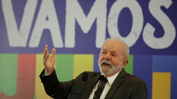 El presidente electo de Brasil, Lula da Silva, durante una conferencia de prensa en Sao Paulo, en agosto de 2022 - Sputnik Mundo