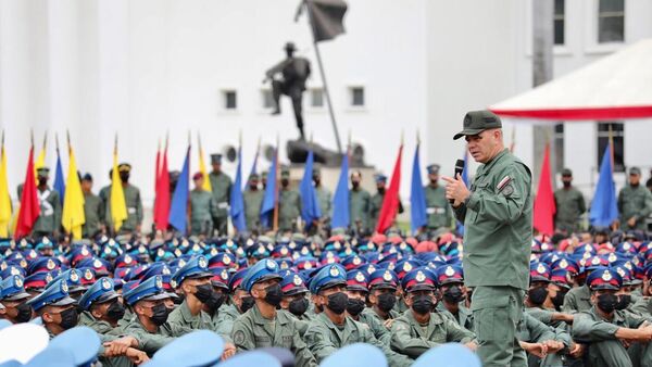El titular de la Defensa venezolana, Vladimir Padrino. - Sputnik Mundo