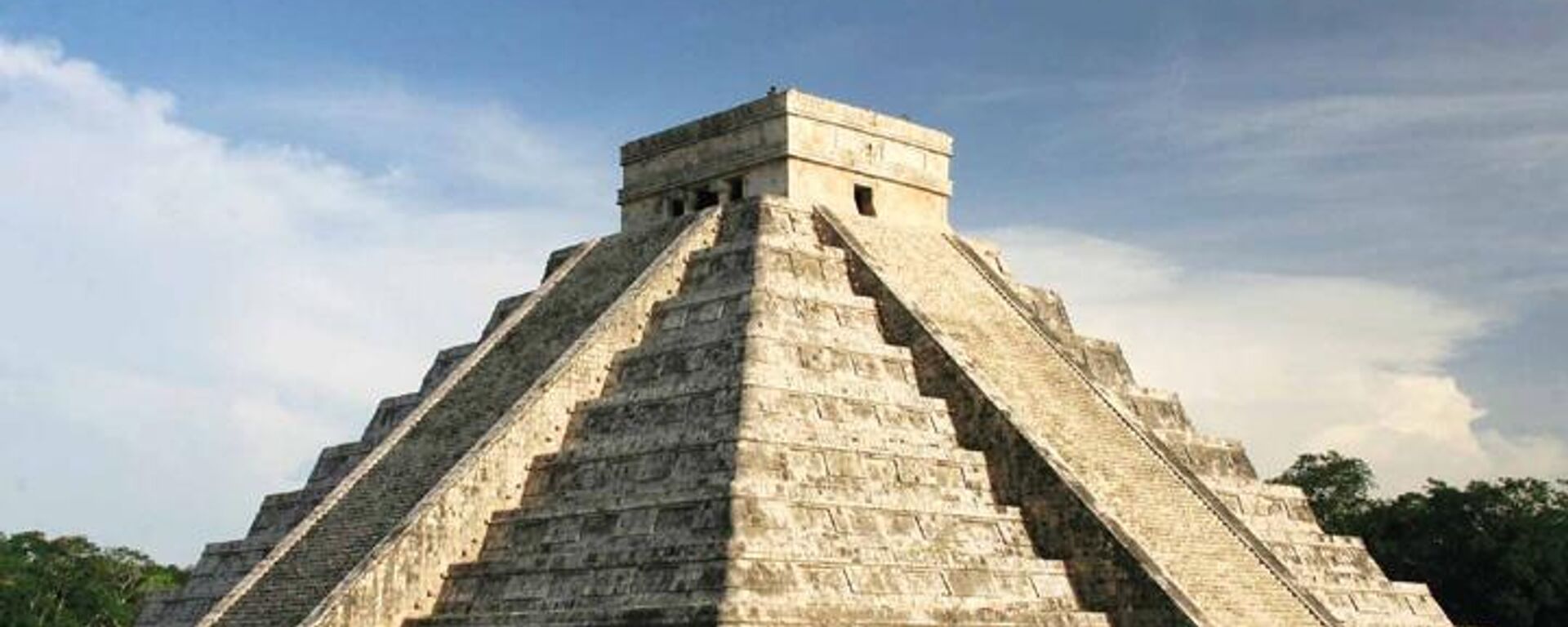 Pirámide del Castillo, en la ciudad maya de Chichen Itzá, localizada en el actual Yucatán, México.  - Sputnik Mundo, 1920, 21.11.2022