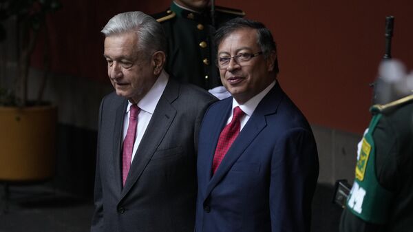 Gustavo Petro y Andrés Manuel López Obrador, presidentes de Colombia y México  - Sputnik Mundo
