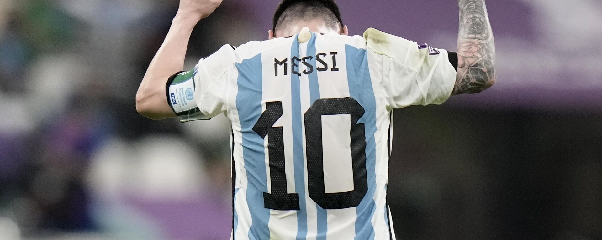Lionel Messi reacciona al pitido final del partido de fútbol del entre Argentina y México, 26 de noviembre de 2022  - Sputnik Mundo, 1920, 05.12.2023