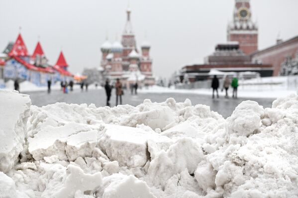 La Plaza Roja de Moscú también se vistió de blanco - Sputnik Mundo