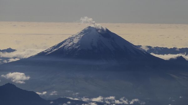 El volcán en Ecuador Cotopaxi  - Sputnik Mundo