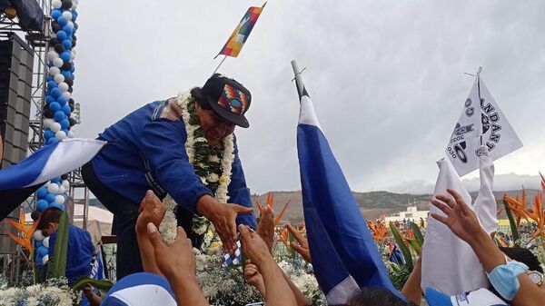 Evo Morales, el expresidente de Bolivia, durante  Día de la Revolución Democrática Cultural  - Sputnik Mundo
