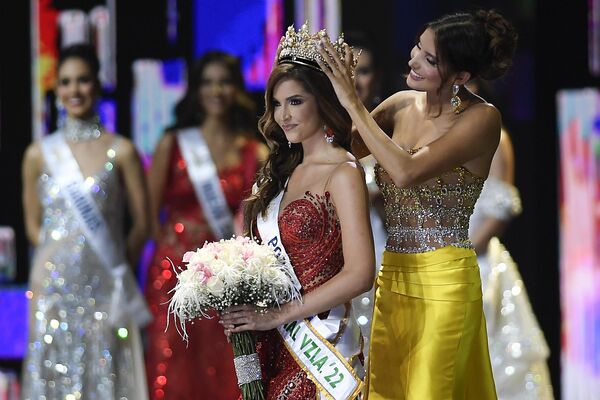 Andrea Rubio, representante del estado Portuguesa, fue coronada como Miss Venezuela Internacional, y también obtuvo el segundo lugar en el concurso anual de belleza Miss Venezuela, celebrado en Caracas. - Sputnik Mundo