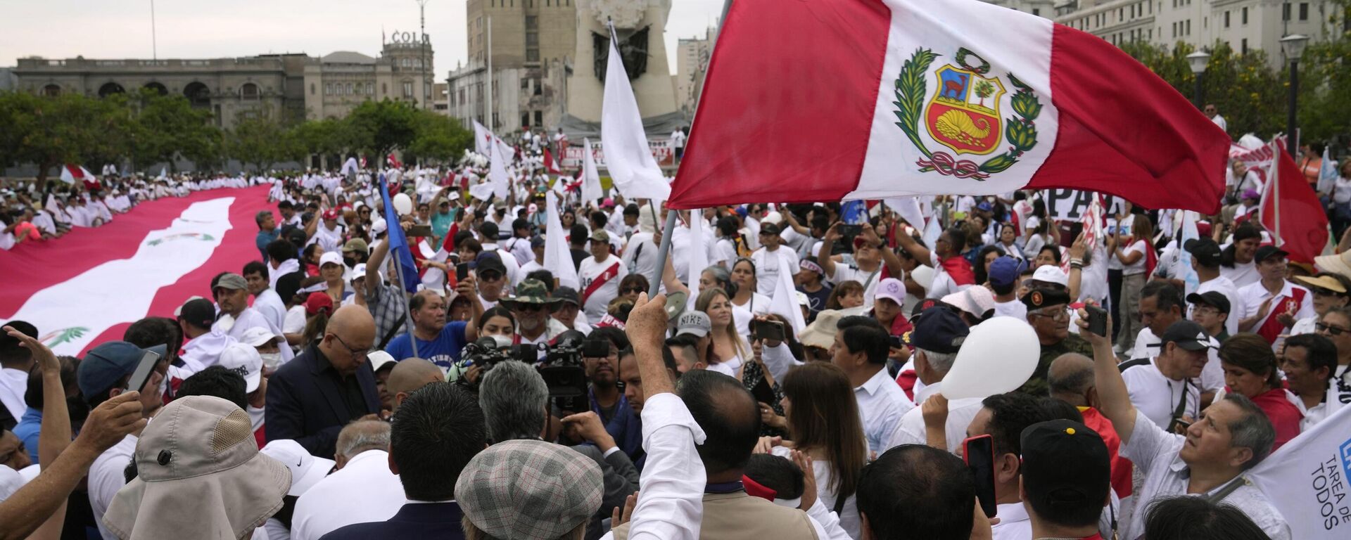 Una marcha por la paz en Perú, el 3 de enero de 2023 - Sputnik Mundo, 1920, 04.01.2023