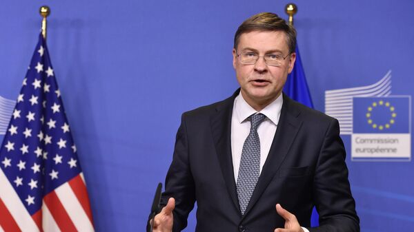 Valdis Dombrovskis, el vicepresidente de la Comisión Europea (CE) - Sputnik Mundo