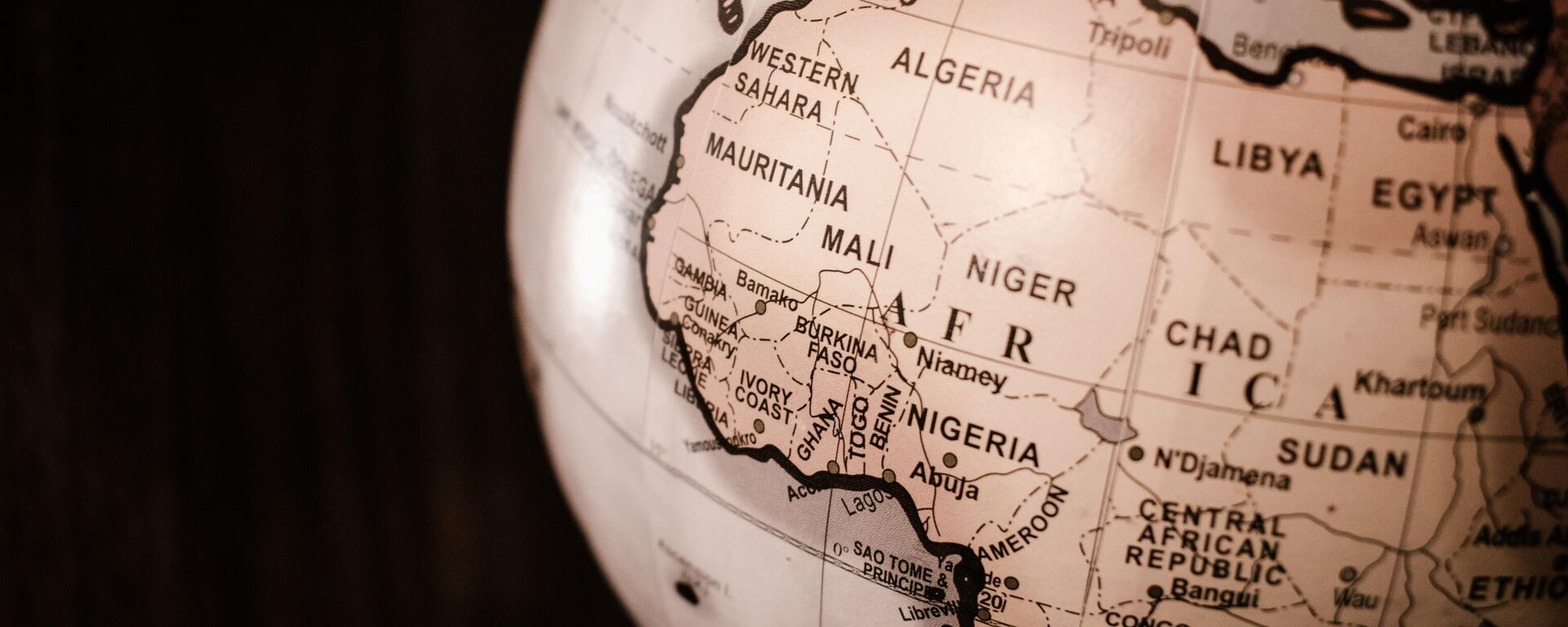 África en el globo (imagen referencial) - Sputnik Mundo, 1920, 10.02.2023