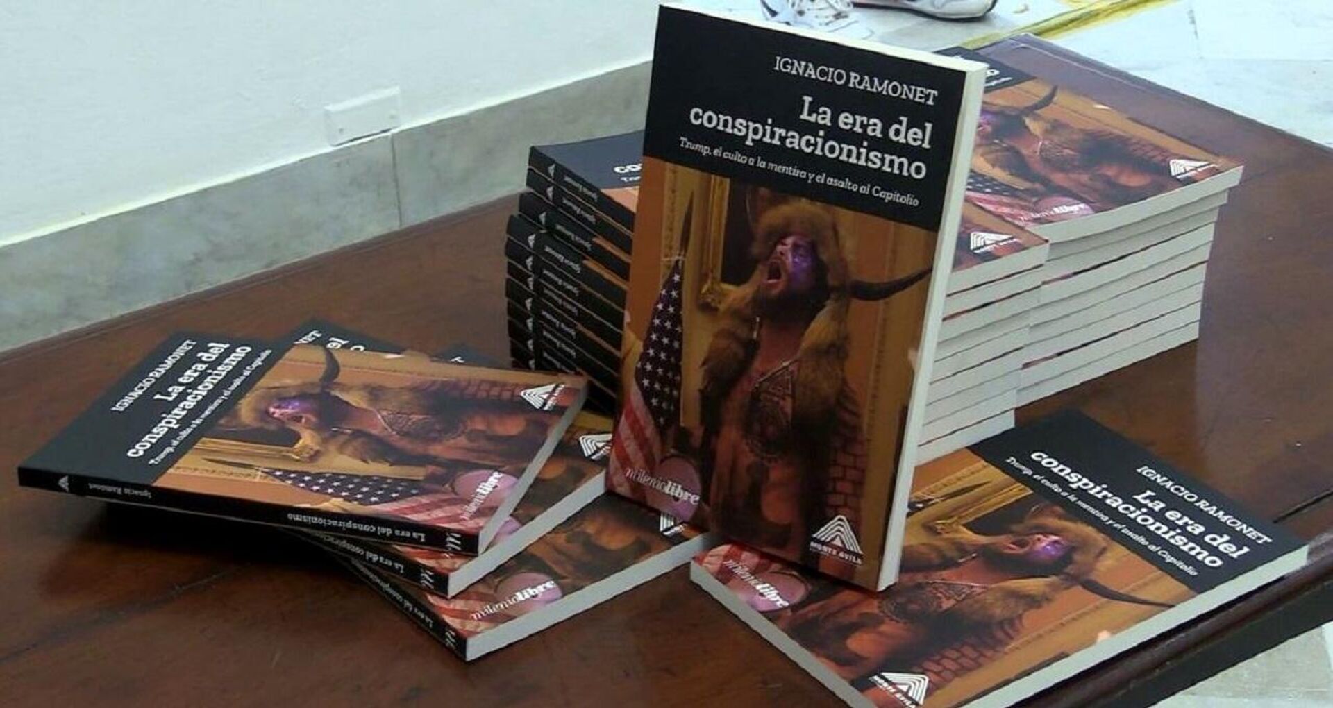 Ignacio Ramonet presenta su nueva obra, 'La era del conspiracionismo', en la Feria del Libro de Cuba - Sputnik Mundo, 1920, 13.02.2023