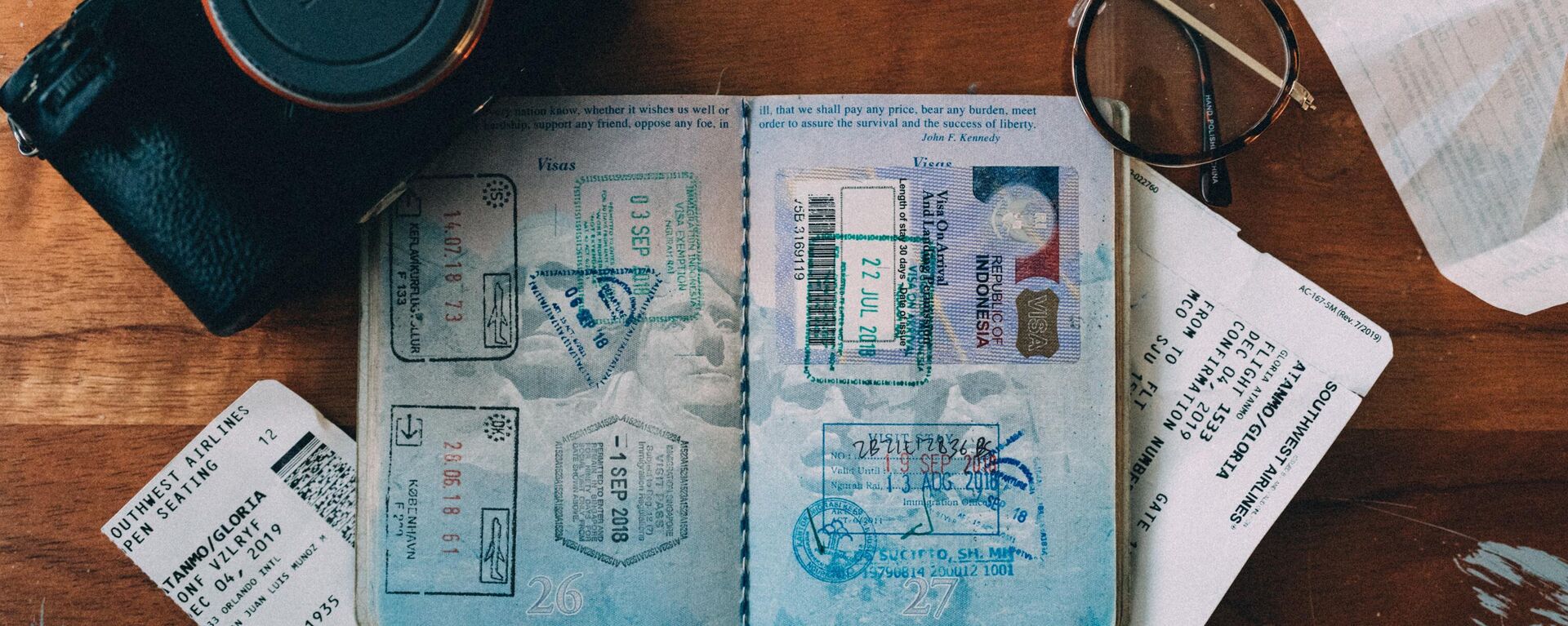 Sellos en un pasaporte - Sputnik Mundo, 1920, 14.02.2023