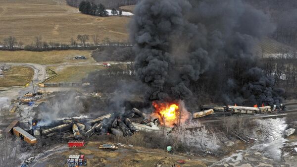 Choque de trenes en el estado norteamericano de Ohio, 4 de febrero de 2023 - Sputnik Mundo
