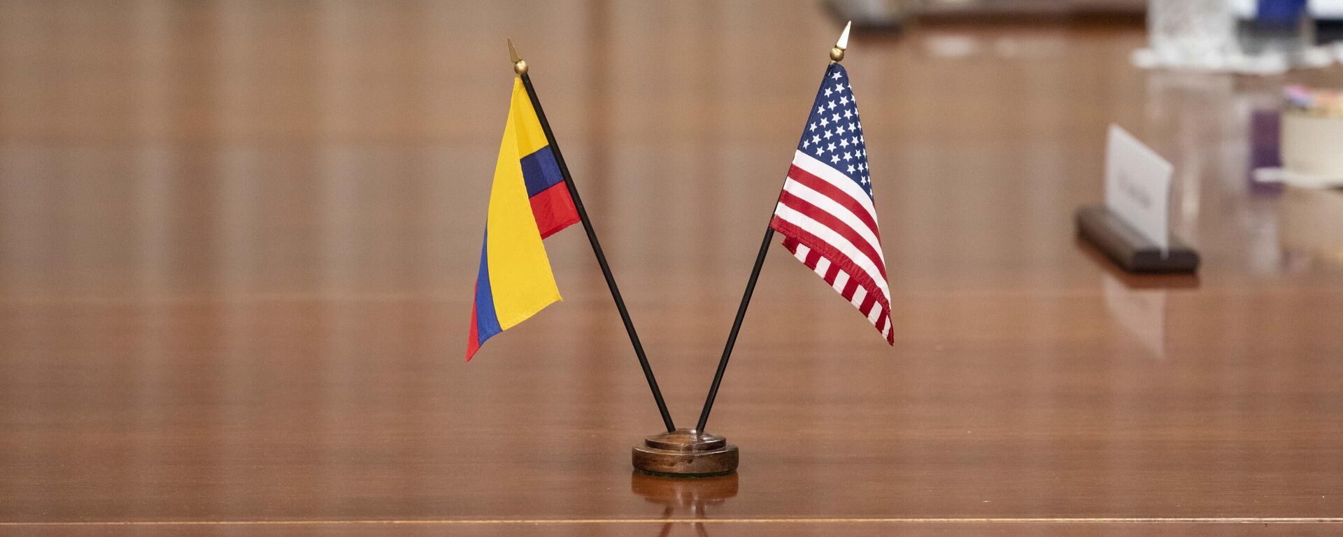 Banderas de Colombia y EEUU - Sputnik Mundo, 1920, 14.03.2023