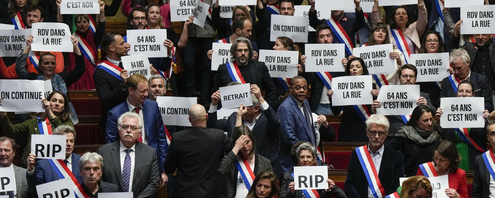 Asamblea Nacional Francia protesta reforma pensiones macron - Sputnik Mundo, 1920, 21.03.2023