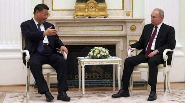 El presidente chino, Xi Jinping, y el presidente ruso, Vladímir Putin - Sputnik Mundo