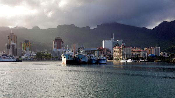 El puerto marítimo de Port Louis, Mauricio, África - Sputnik Mundo