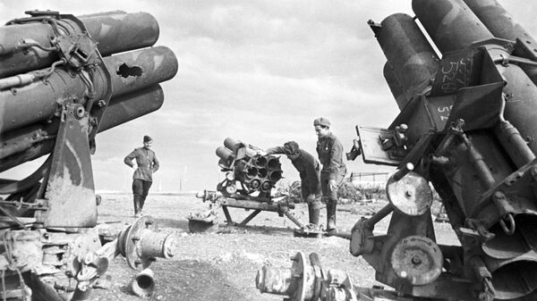 Lanzacohetes Trophy Nebelwerfer capturados por las fuerzas soviéticas durante la Segunda Guerra Mundial - Sputnik Mundo