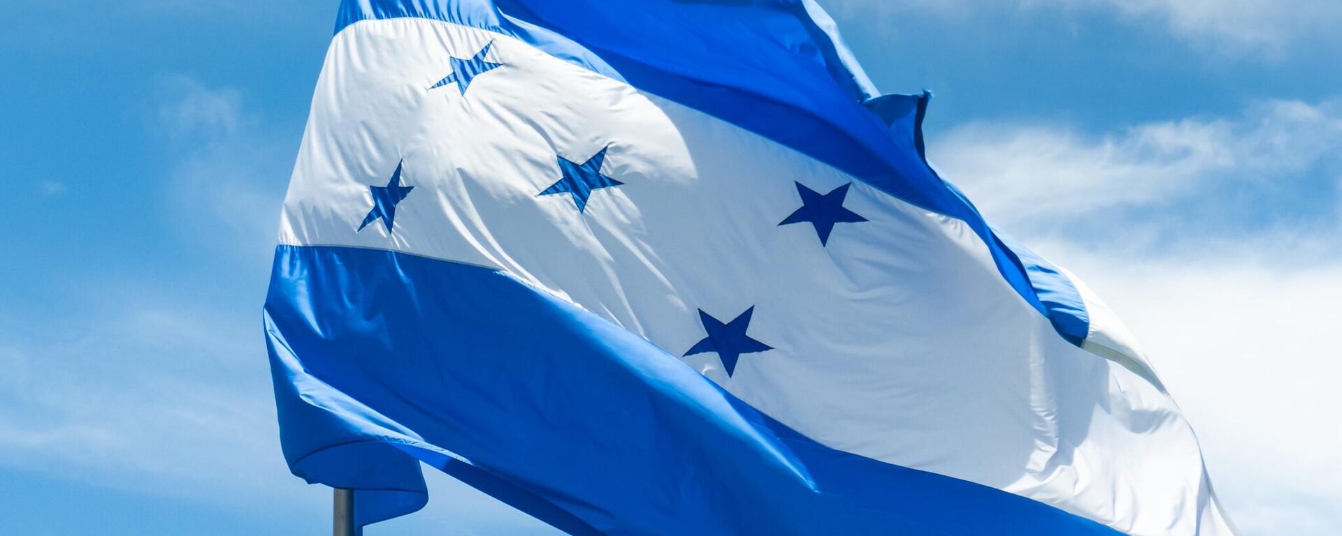 La bandera de Honduras  - Sputnik Mundo, 1920, 03.11.2023