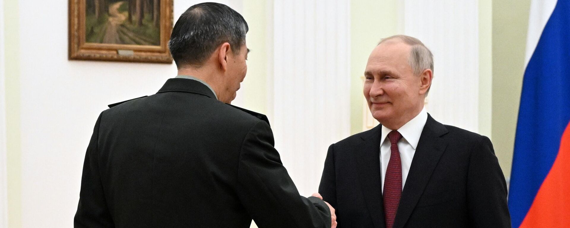Reunión del presidente ruso, Vladímir Putin, con el ministro de Defensa de China, Li Shangfu en la capital rusa - Sputnik Mundo, 1920, 16.08.2023