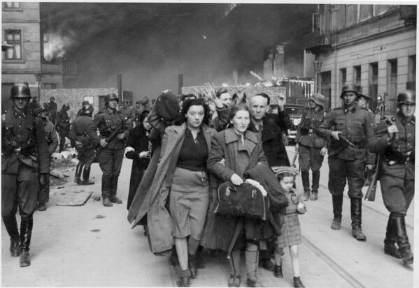 El gueto de Varsovia, creado por los nazis en 1940, fue el mayor gueto judío de Europa. Albergaba a 450.000 personas, tanto judíos de Varsovia como refugiados de otras ciudades. - Sputnik Mundo