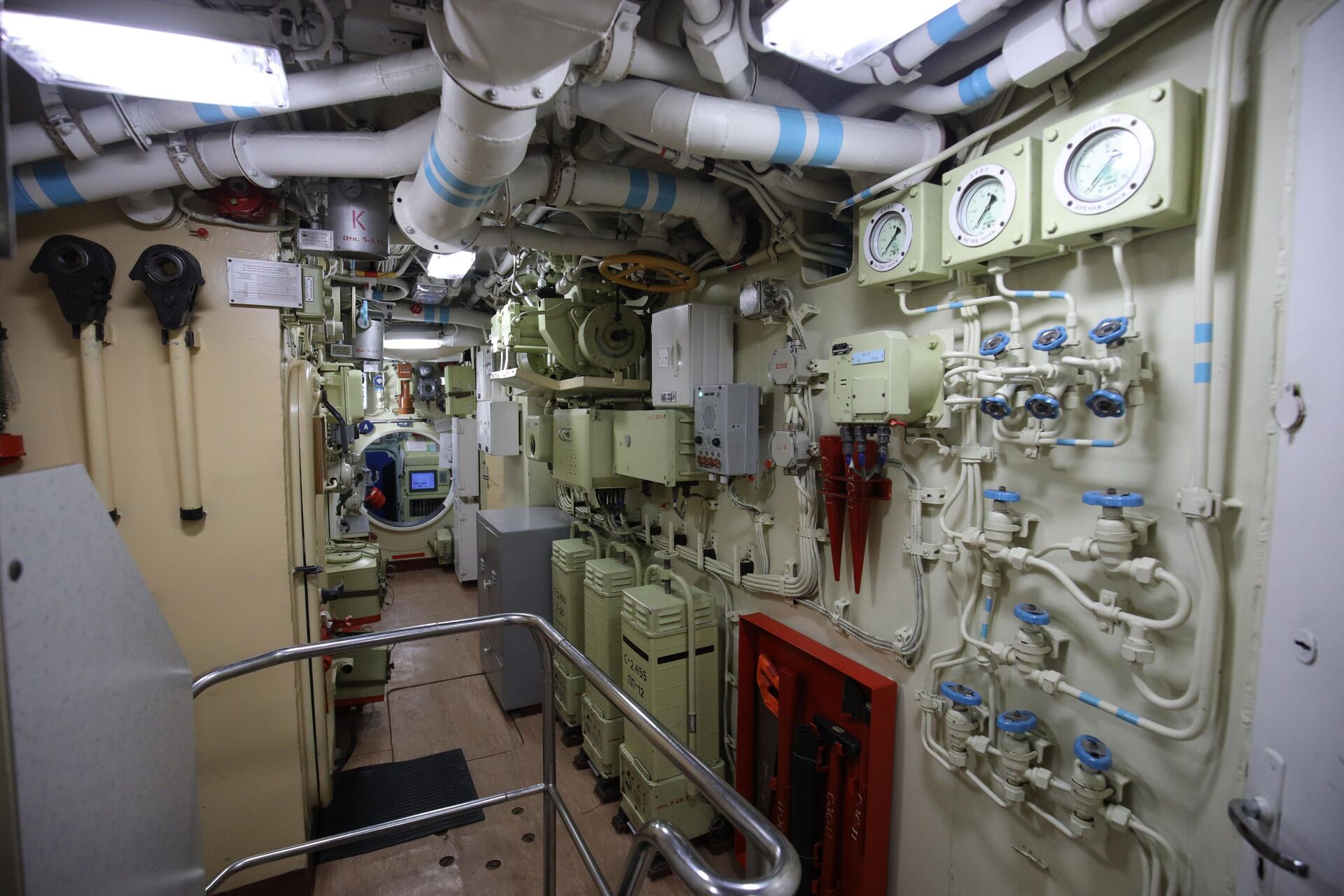 Dentro del submarino diésel de la clase Varshavianka del proyecto 636.3 - Sputnik Mundo, 1920, 30.04.2023