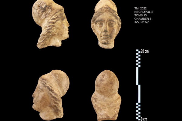 Cabeza de alabastro encontrada en Taposiris Magna - Sputnik Mundo