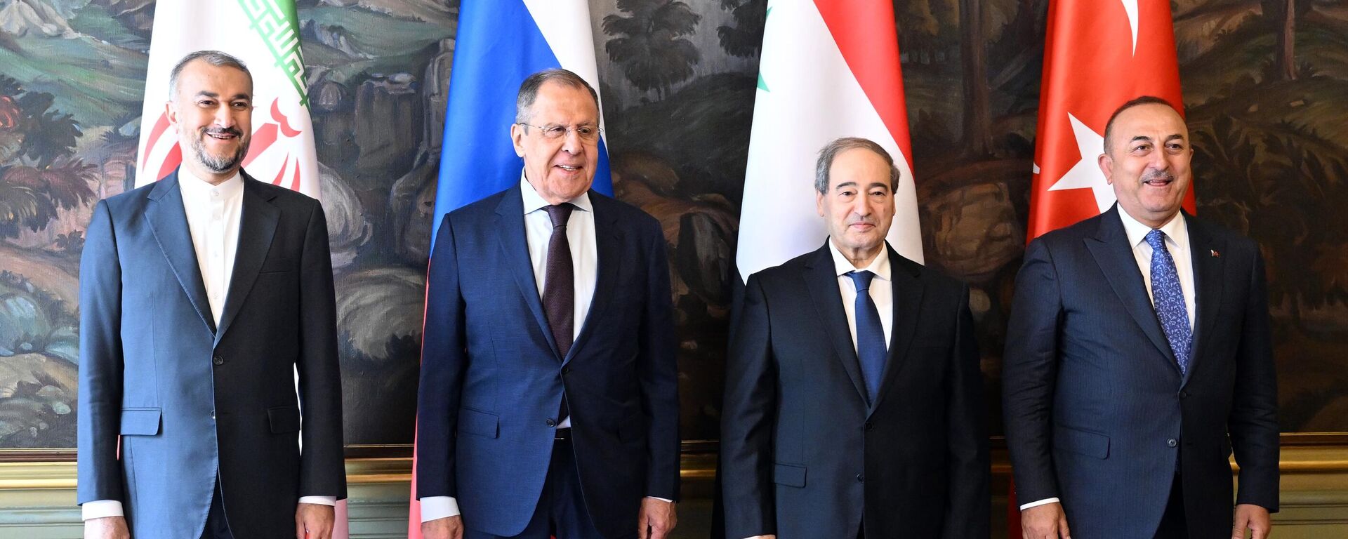 Los ministros de Asuntos Exteriores ruso, sirio, iraní y turco se reúnen para tratar el acuerdo de paz sirio, el 10 de mayo, 2023 - Sputnik Mundo, 1920, 11.05.2023