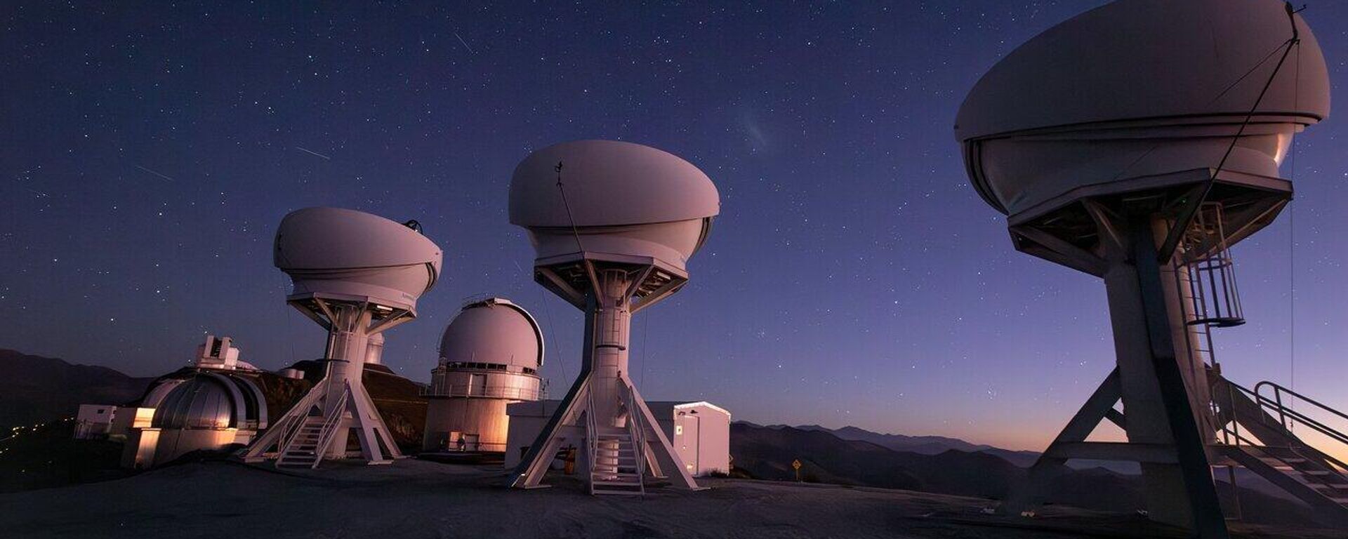 Telescopios en desierto chileno comienzan búsqueda de orígenes de ondas gravitacionales - Sputnik Mundo, 1920, 16.05.2023