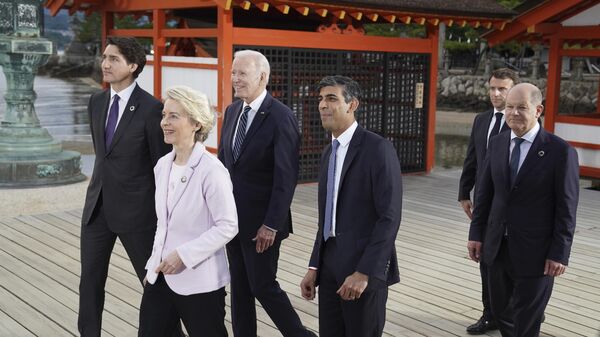 Los líderes del G7 y la presidenta de la Comisión Europea, Ursula von der Leyen, el 19 de mayo de 2023 en Japón - Sputnik Mundo