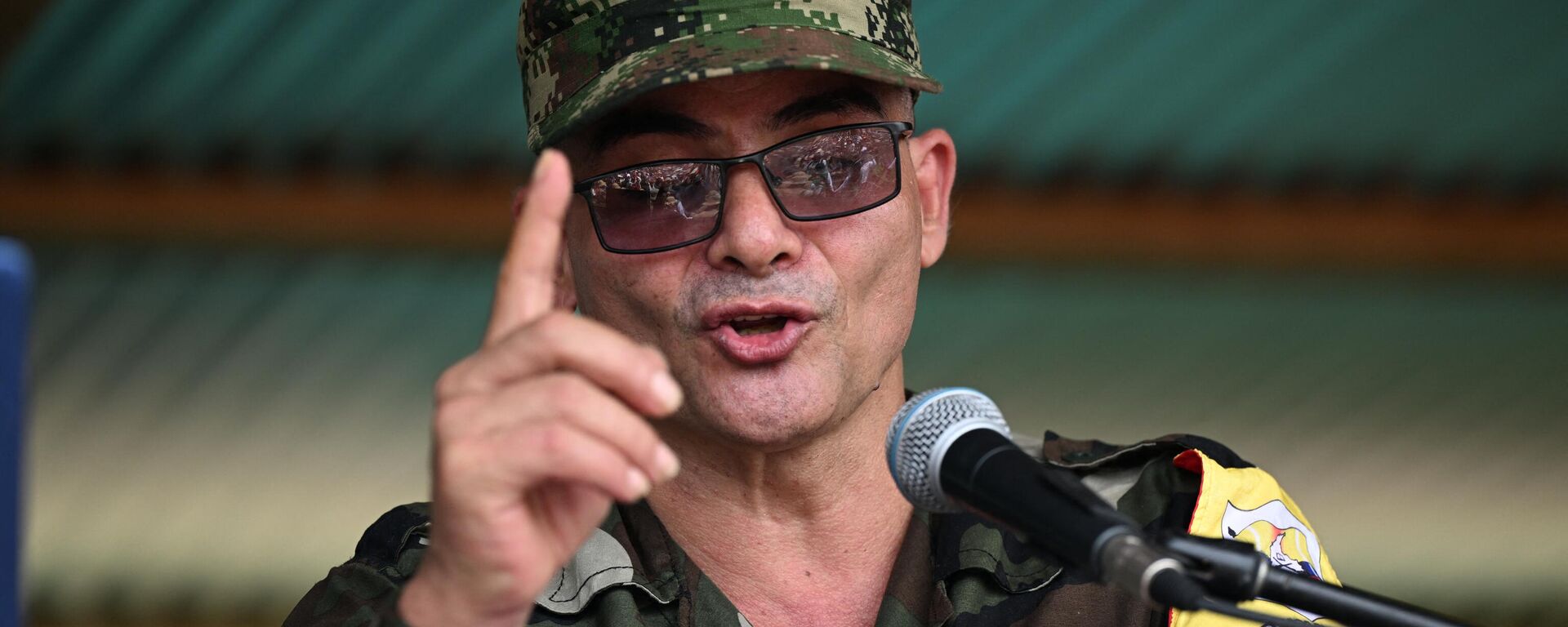 Iván Mordisco, comandante de las disidencias de las FARC en San Vicente del Caguan, departmento de Caquetá, Colombia - Sputnik Mundo, 1920, 23.05.2023