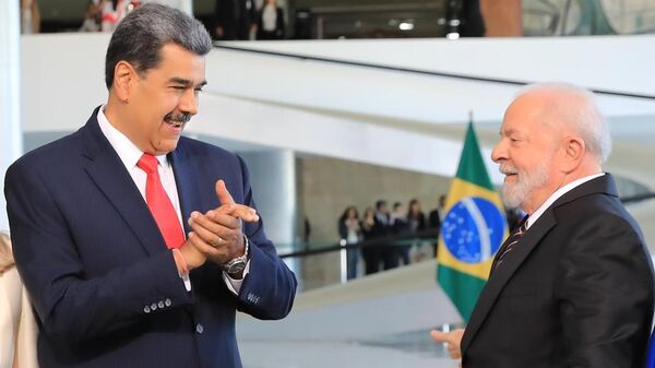 El presidente venezolano, Nicolás Maduro, y su homólogo brasileño, Luiz Inácio Lula da Silva - Sputnik Mundo