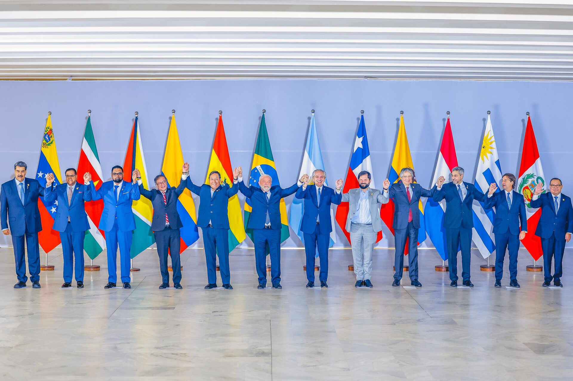 Los presidentes de los países de Sudamérica en la Cumbre 2023 en Brasilia - Sputnik Mundo, 1920, 01.06.2023