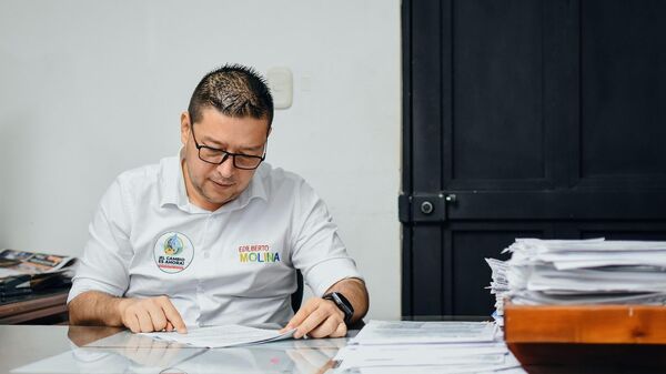 El alcalde de Cartagena del Chairá, Edilberto Molina - Sputnik Mundo