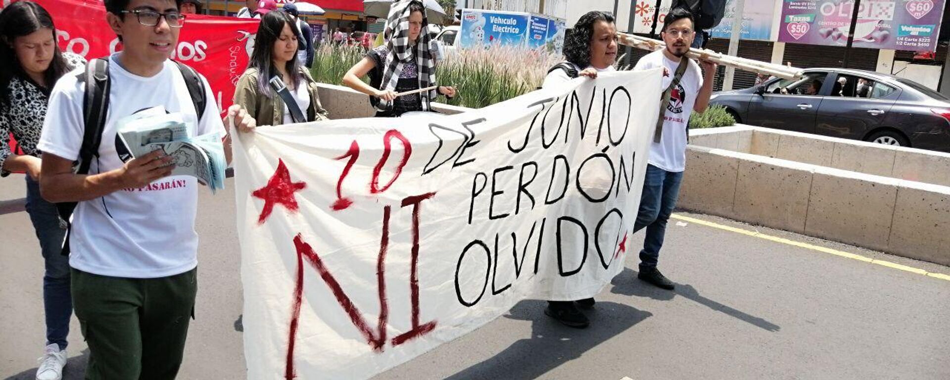 Como cada 10 de junio, manifestantes salieron a las calles de San Cosme para conmemorar el hecho violento conocido como el Halconazo - Sputnik Mundo, 1920, 11.06.2023