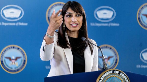 La secretaria de prensa adjunta del Pentágono, Sabrina Singh. - Sputnik Mundo