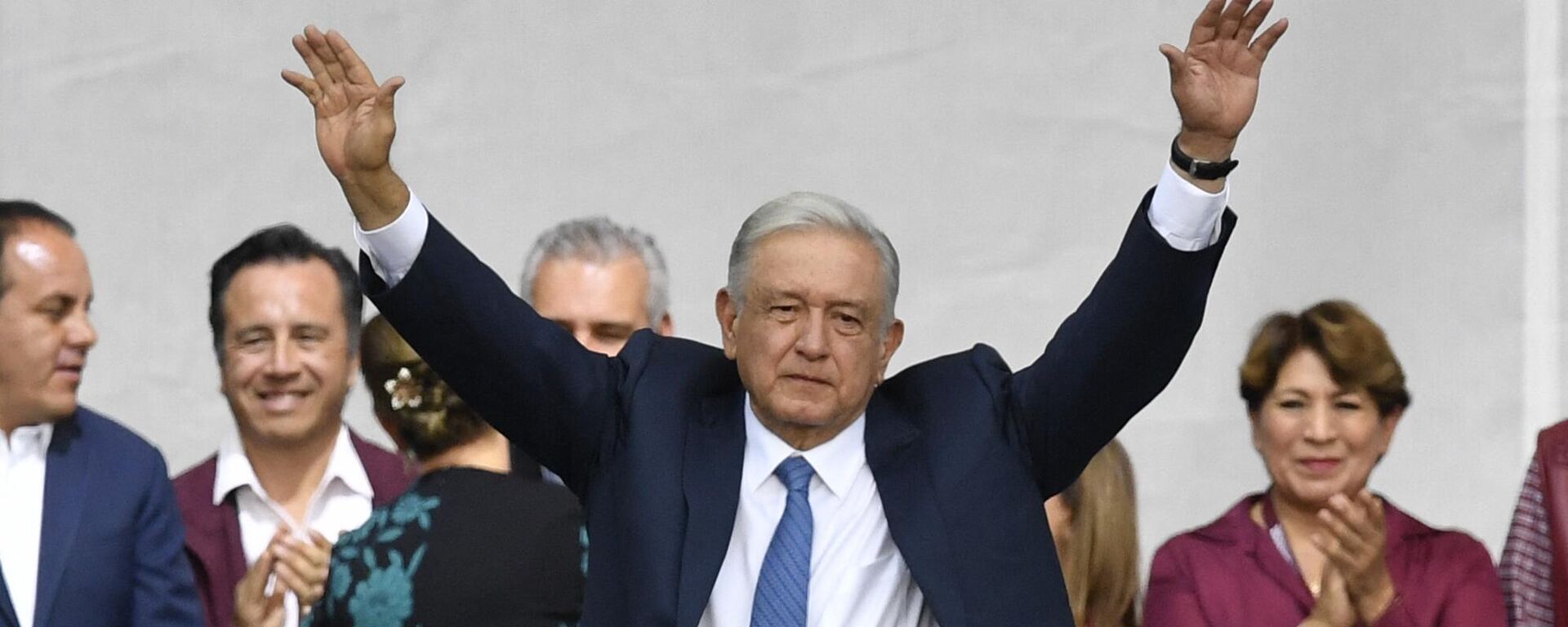 El presidente de México, Andrés Manuel López Obrador, celebra los cinco años de su triunfo electoral en un mitin en la Ciudad de México - Sputnik Mundo, 1920, 02.07.2023