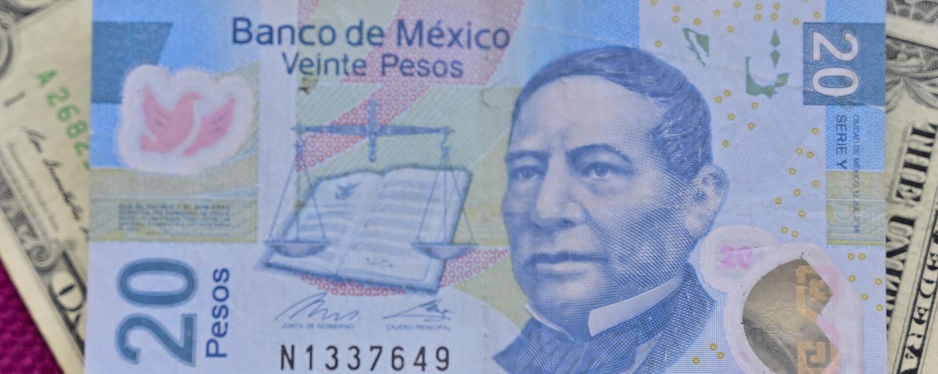 El peso mexicano continúa en terreno positivo. - Sputnik Mundo, 1920, 05.07.2023