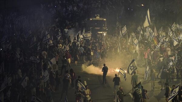 Protestas en Tel Aviv tras la dimisión del jefe de la Policía de la urbe, Ami Eshed - Sputnik Mundo
