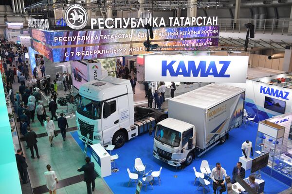 El estand de KamAZ en la Exposición Industrial Internacional Innoprom 2023 de Ekaterimburgo. - Sputnik Mundo