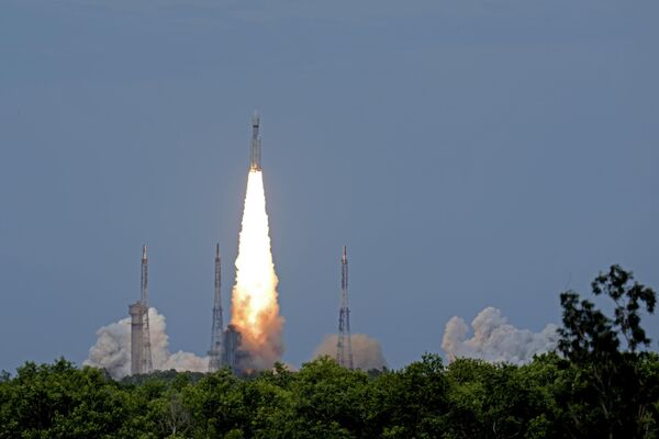 El lanzamiento fue exitoso. La estación Chandrayaan-3 se puso en órbita terrestre y se separó del cohete portador unos 20 minutos después del lanzamiento. - Sputnik Mundo