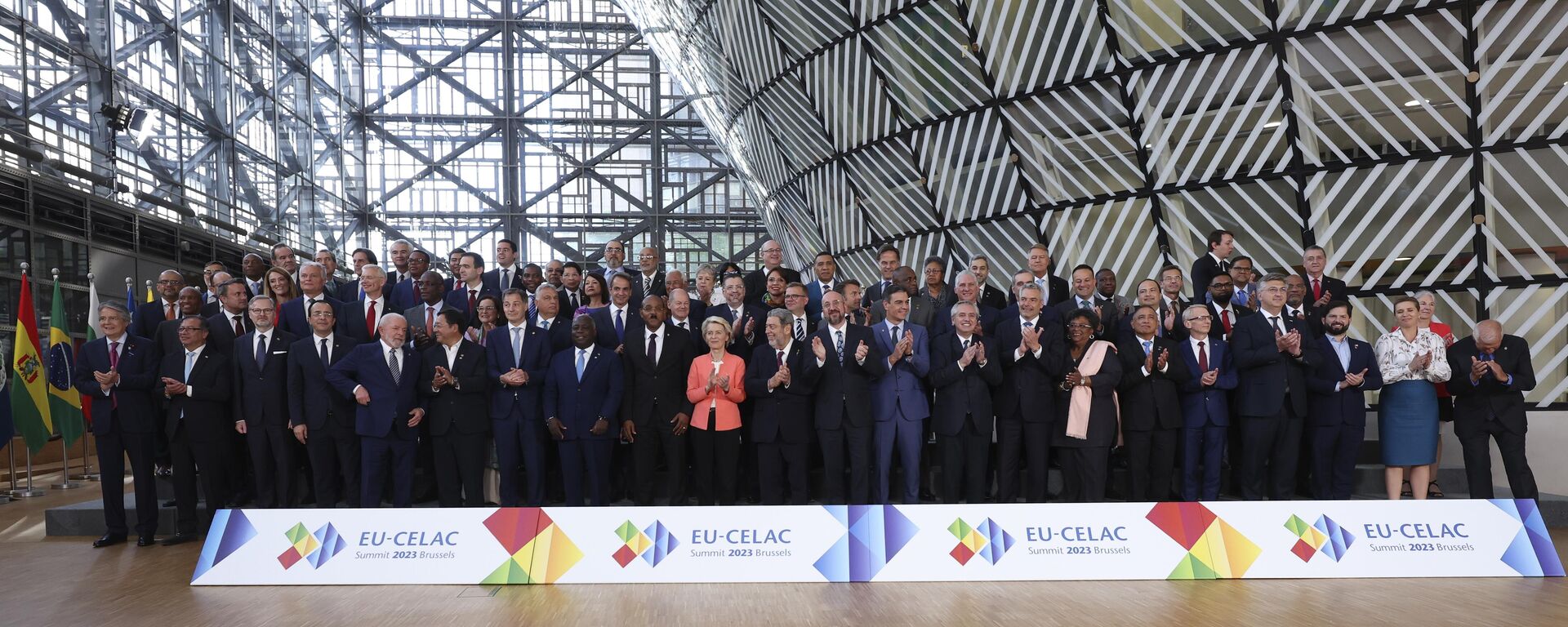 La Cumbre UE-CELAC se realizó en Bruselas, Bélgica. - Sputnik Mundo, 1920, 19.07.2023