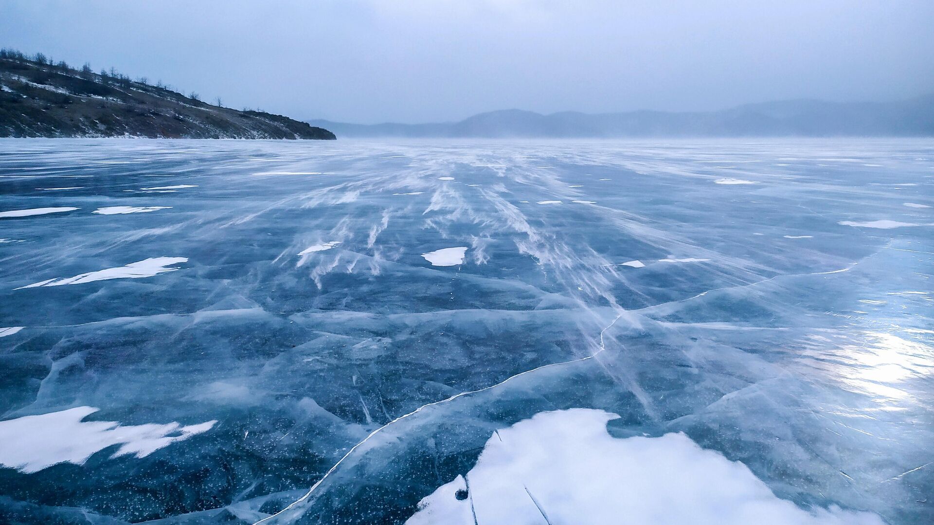 El lago Baikal en invierno - Sputnik Mundo, 1920, 31.07.2023