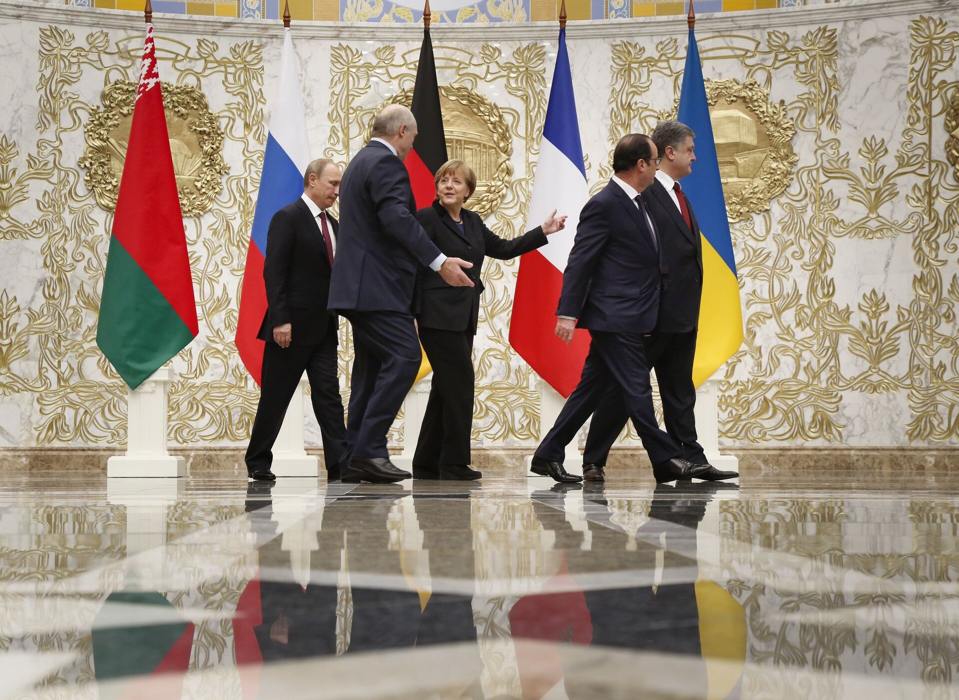 Los dirigentes de Rusia, Alemania, Francia y Ucrania se reúnen en Minsk  - Sputnik Mundo, 1920, 29.07.2023