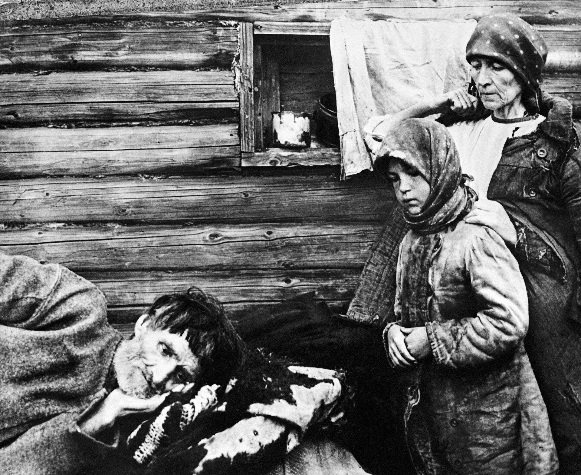 Fotografía de archivo tomada en noviembre de 1932 que muestra la hambruna que asoló Europa del Este - Sputnik Mundo, 1920, 29.07.2023