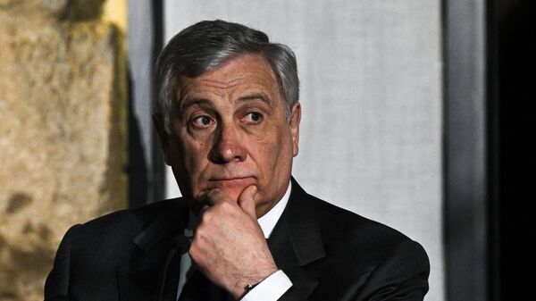 Antonio Tajani, el titular de Exteriores y vice primer ministro italiano  - Sputnik Mundo