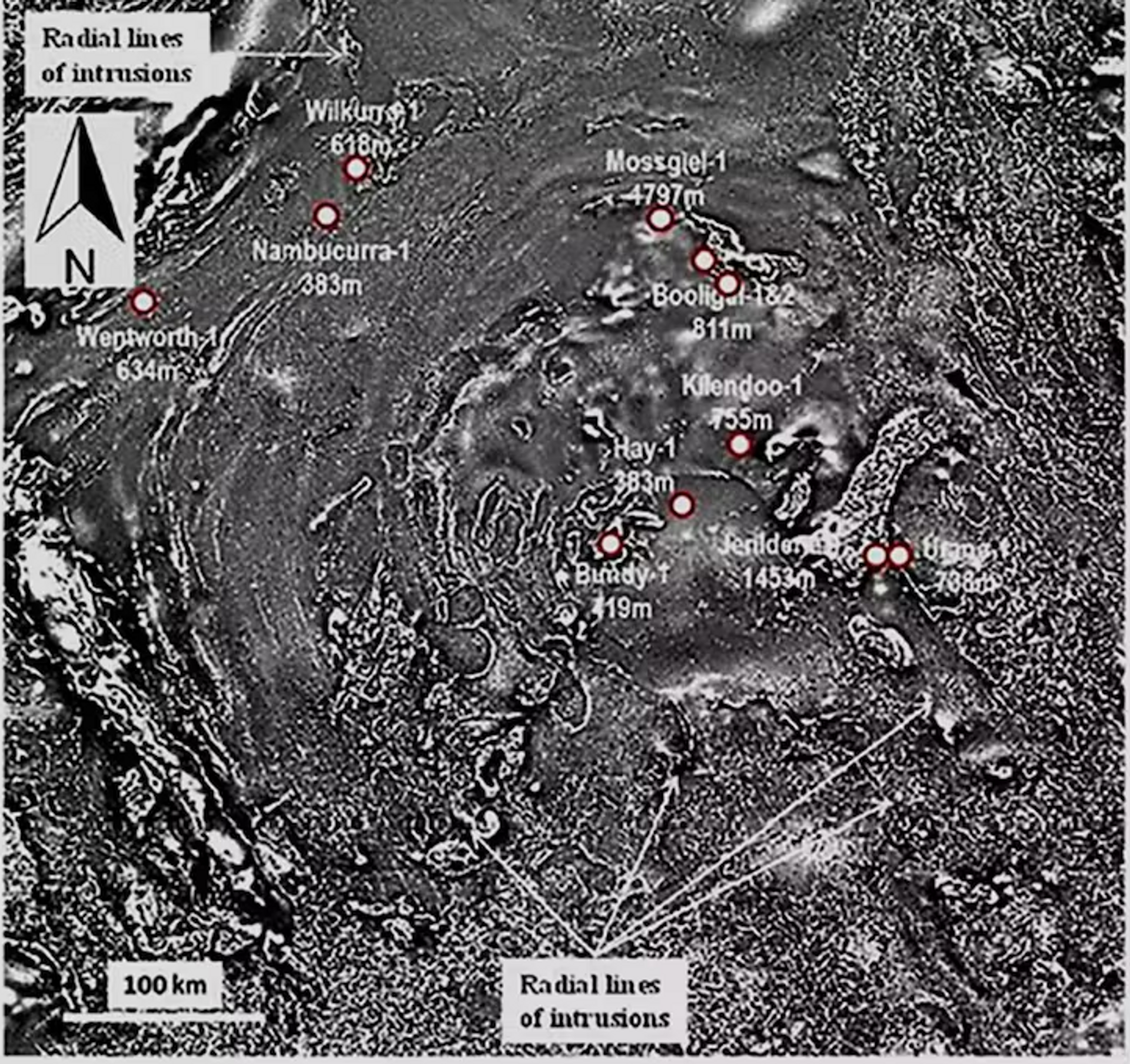 Esta imagen de 'intensidad magnética total' de la estructura de impacto de Deniliquin muestra su patrón de anillos múltiples de 520 km de diámetro, el núcleo central, las fallas radiales y la ubicación de la perforación de poca profundidad - Sputnik Mundo, 1920, 11.08.2023