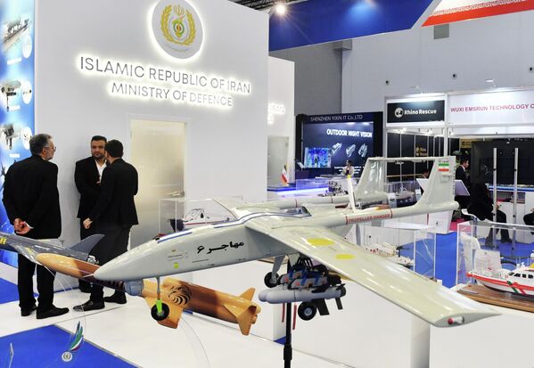 El dron iraní HESA Ababil expuesto en la exposición durante el Foro Técnico Militar Internacional Army 2023, en el Centro de Congresos y Exposiciones Patriot. - Sputnik Mundo