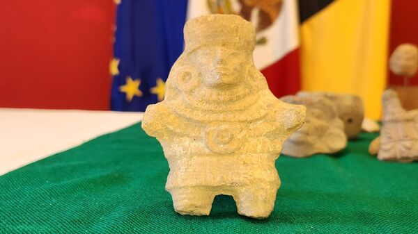 Obras arqueológicas mexicanas fueron restituidas desde Bélgica de manera voluntaria por particulares - Sputnik Mundo